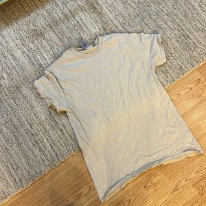 Gildan size medium tee shirt​​​​